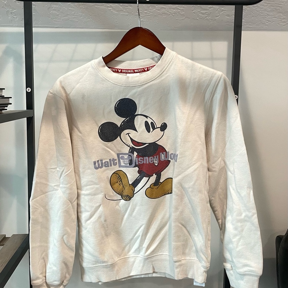 Disney world crewneck!!!